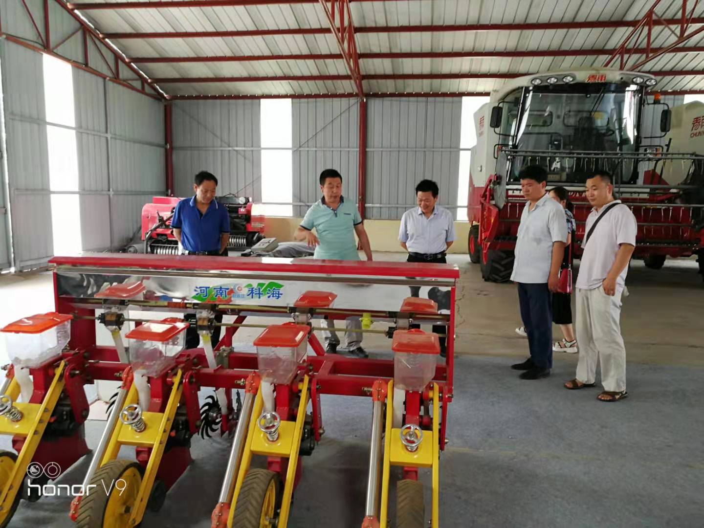 安陽市科技局副局長(zhǎng)肖劍鋒來科海機(jī)械調(diào)研